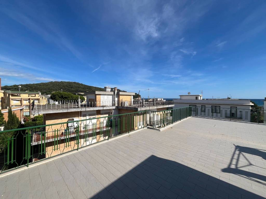 appartamento in affitto a Gaeta in zona Serapo