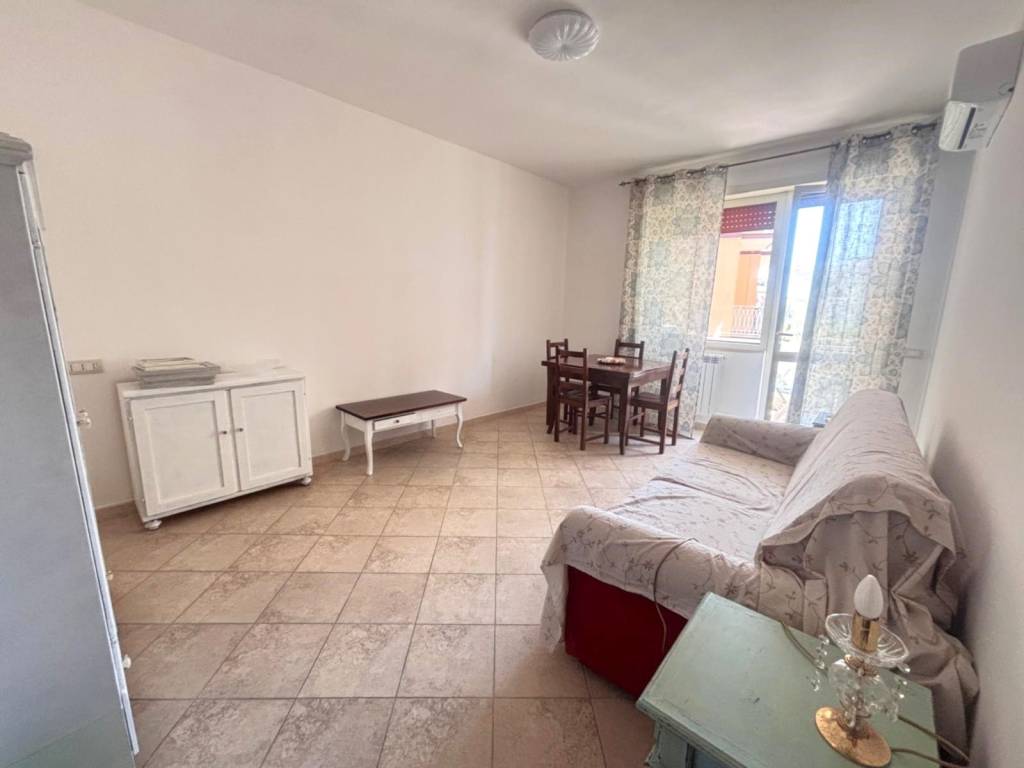appartamento in affitto a Gaeta in zona Serapo