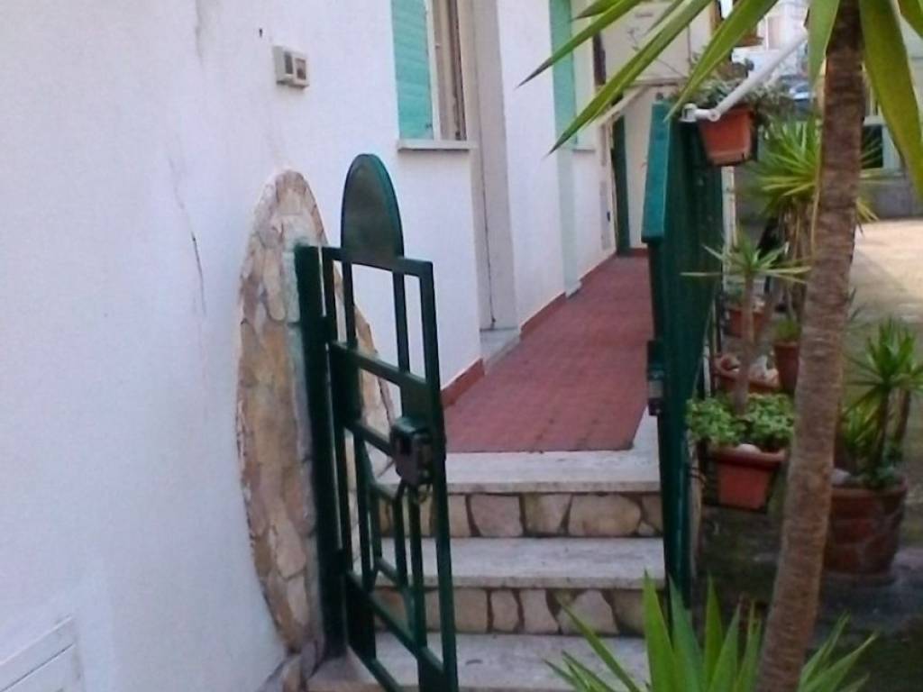 appartamento in affitto a Gaeta in zona Serapo