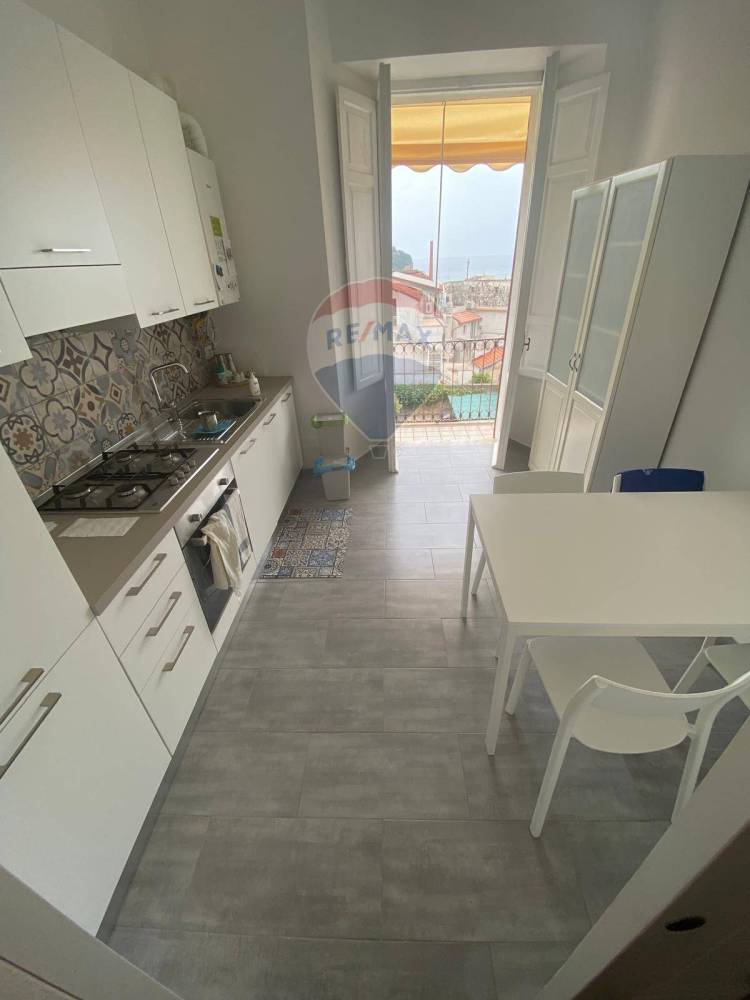 appartamento in affitto a Gaeta in zona Serapo