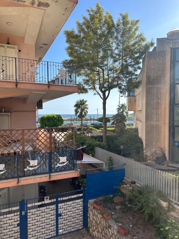 appartamento in affitto a Gaeta in zona Serapo