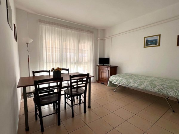 appartamento in affitto a Gaeta in zona Serapo