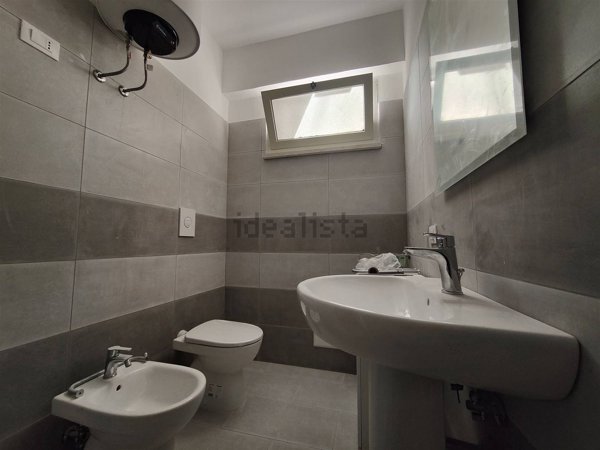 ufficio in affitto a Gaeta in zona Serapo