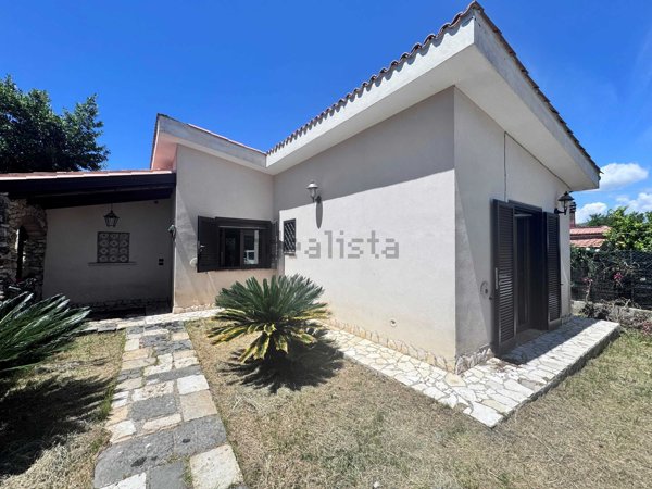 appartamento in affitto a Gaeta in zona Serapo