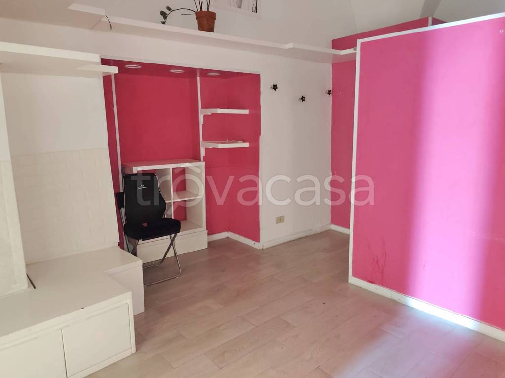 negozio in affitto a Gaeta