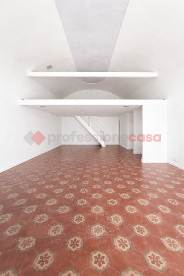 negozio in affitto a Gaeta