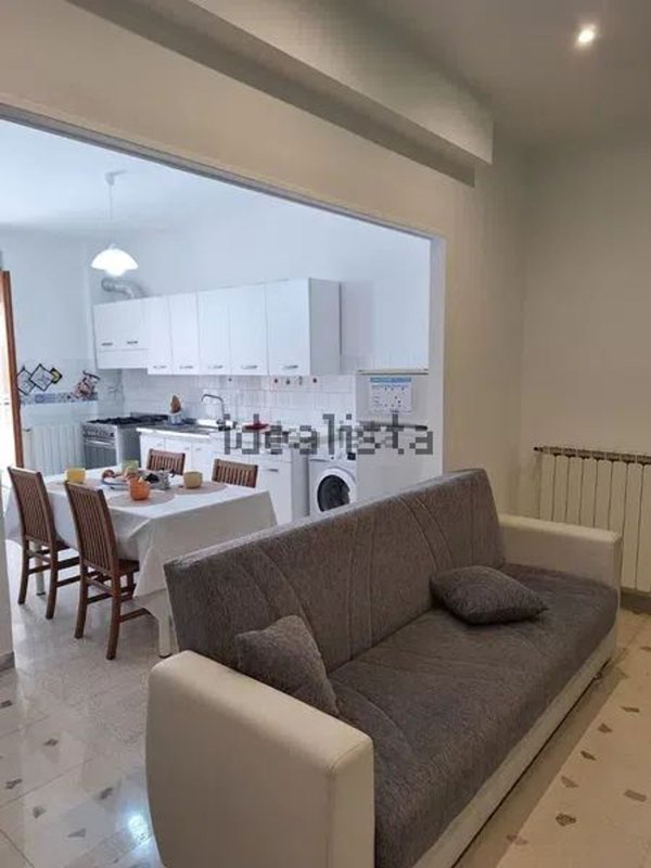 appartamento in affitto a Gaeta in zona Serapo