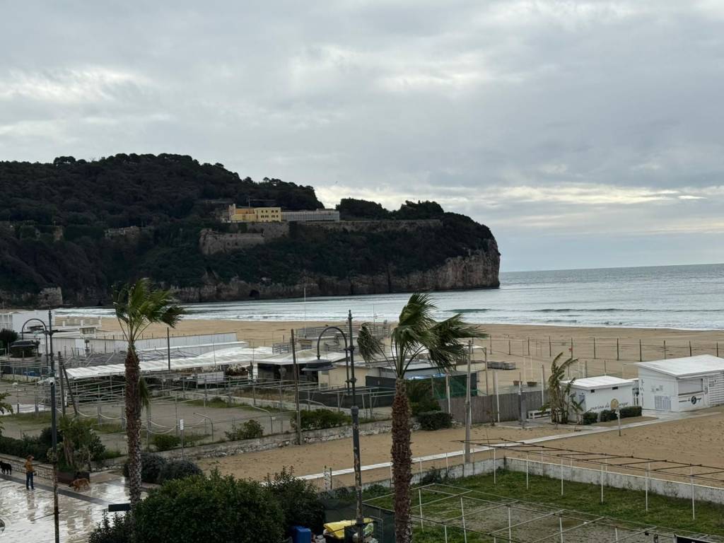 appartamento in affitto a Gaeta in zona Serapo