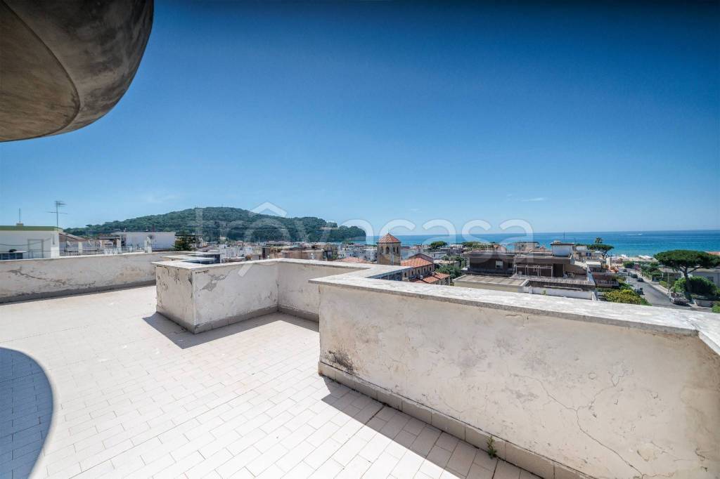 appartamento in affitto a Gaeta in zona Serapo