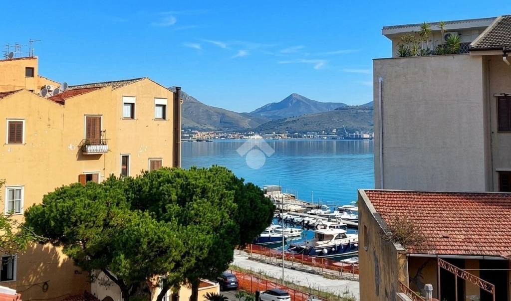 negozio in affitto a Gaeta in zona Porto Salvo