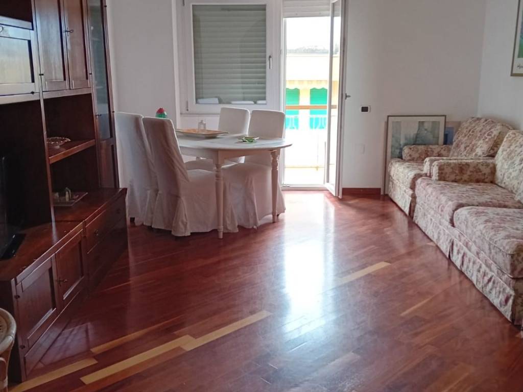appartamento in affitto a Gaeta in zona Serapo