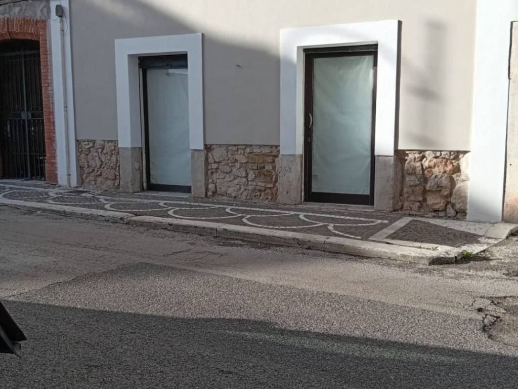 locale commerciale in affitto a Gaeta