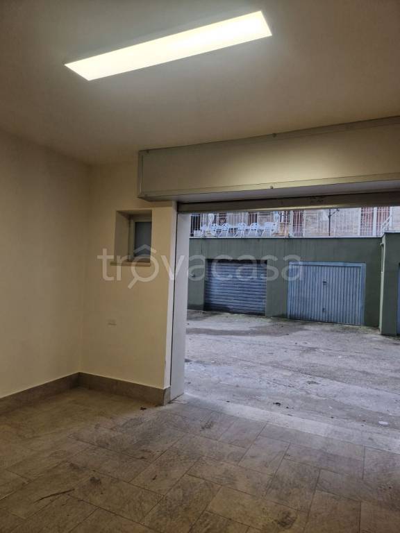 box auto in affitto a Gaeta