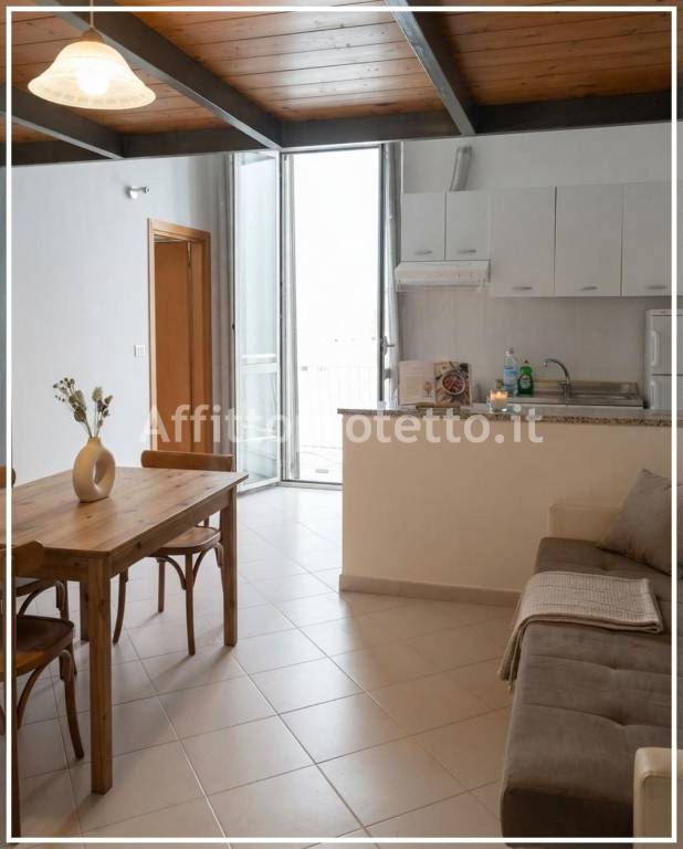 appartamento in affitto a Gaeta in zona Porto Salvo
