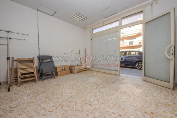 locale commerciale in affitto ad Itri