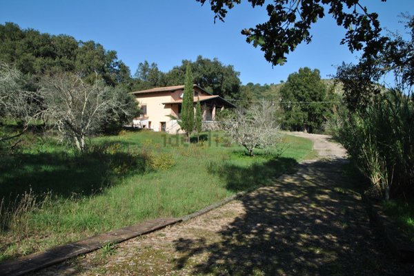casa indipendente in affitto ad Itri
