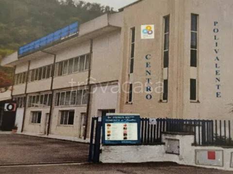 negozio in affitto ad Itri