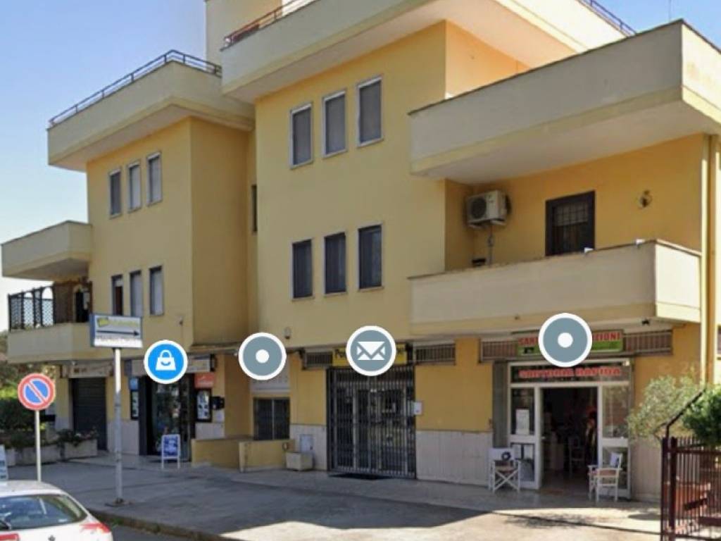 negozio in affitto a Latina