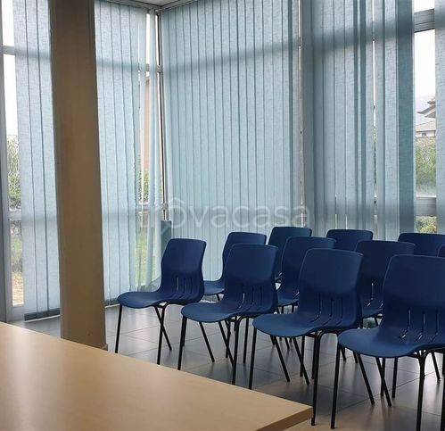 ufficio in affitto a Latina in zona Latina Scalo