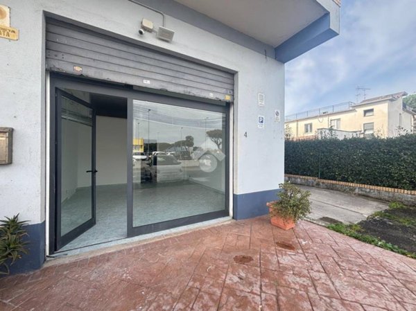 negozio in affitto a Latina in zona Centro Città