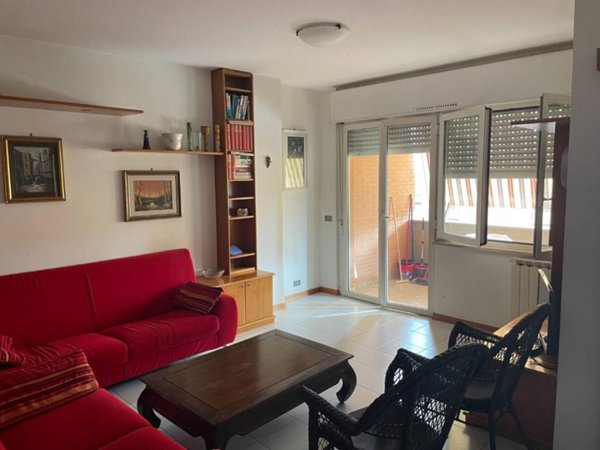negozio in affitto a Latina