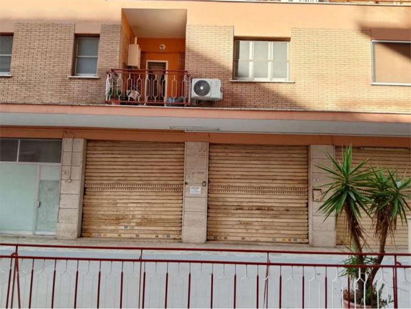 negozio in affitto a Latina