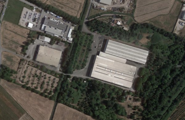 locale commerciale in affitto a Latina