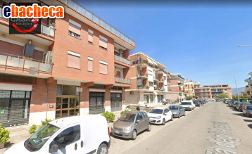 locale commerciale in affitto a Latina