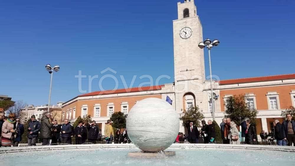 negozio in affitto a Latina in zona Centro Città