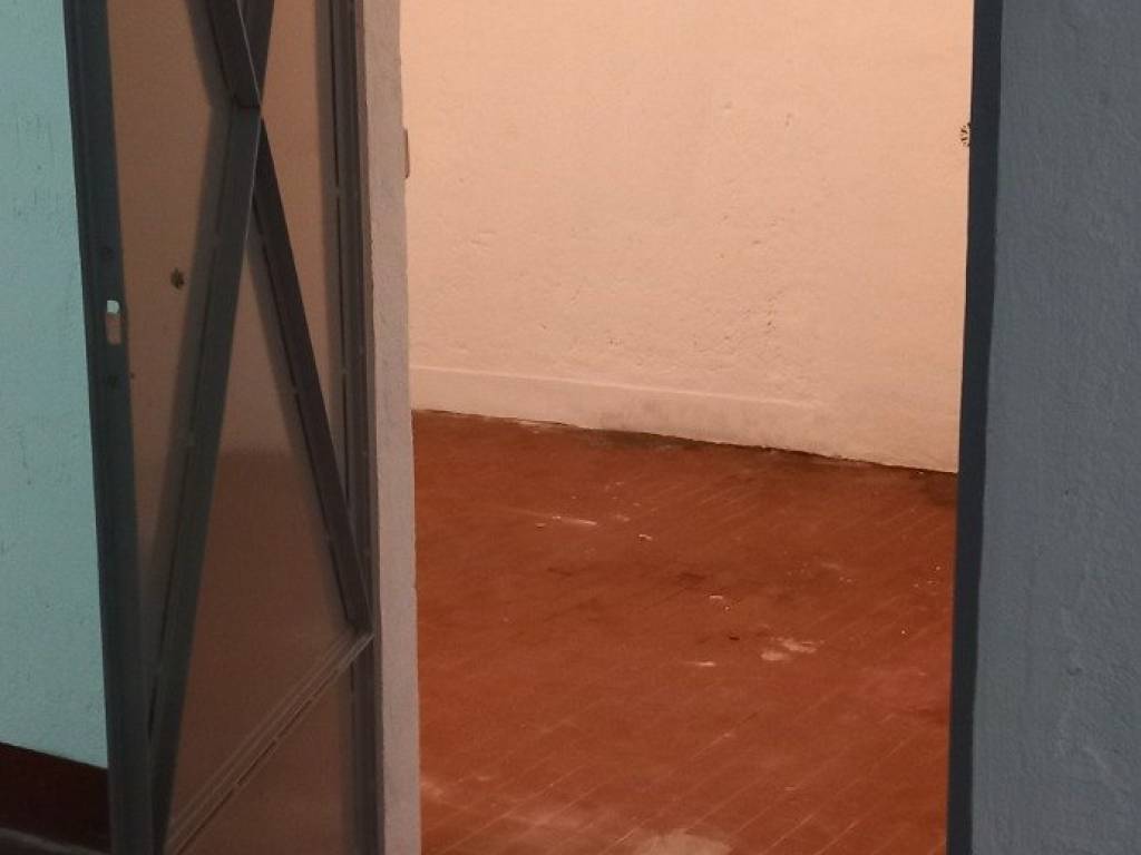 locale di sgombero in affitto a Latina in zona Centro Città