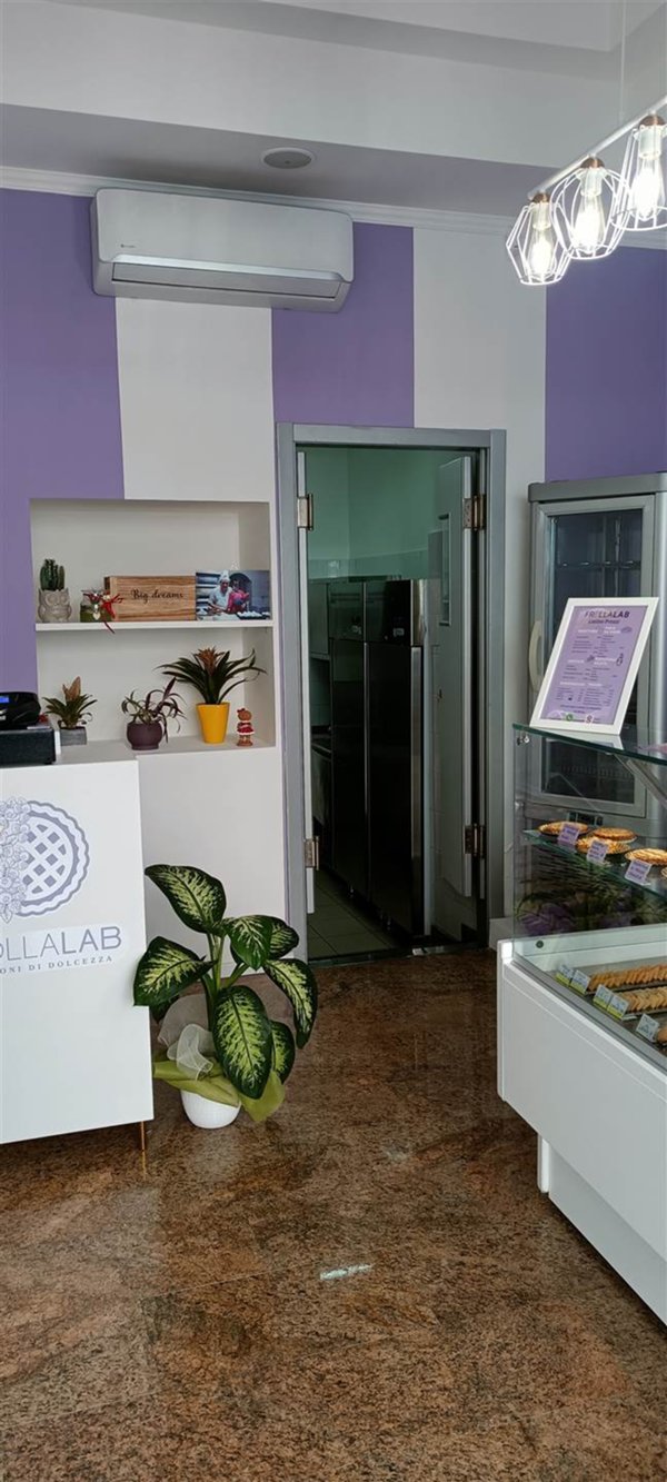 negozio in affitto a Latina in zona Centro Città
