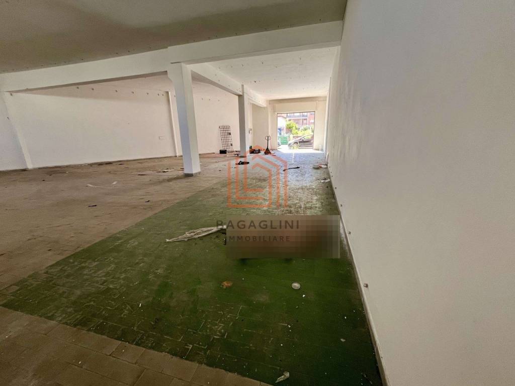 negozio in affitto a Latina in zona Centro Città