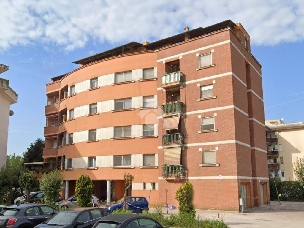ufficio in affitto a Latina in zona Latina Scalo