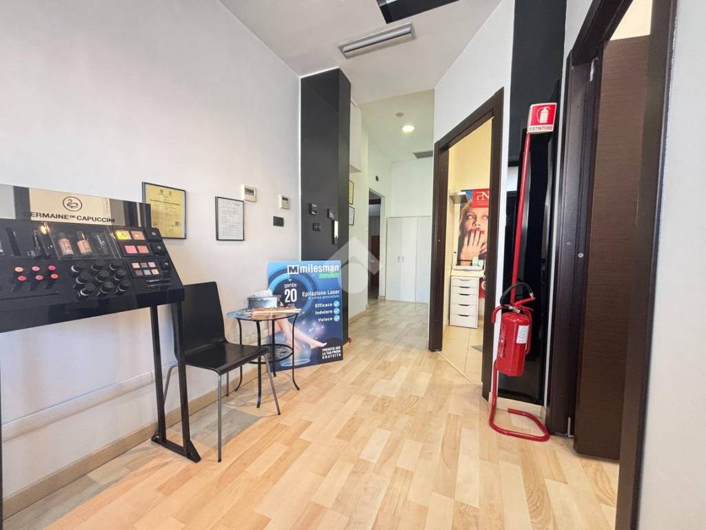 negozio in affitto a Latina