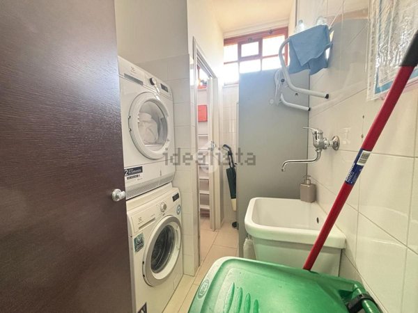 locale commerciale in affitto a Latina