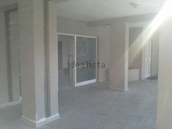 locale commerciale in affitto a Latina