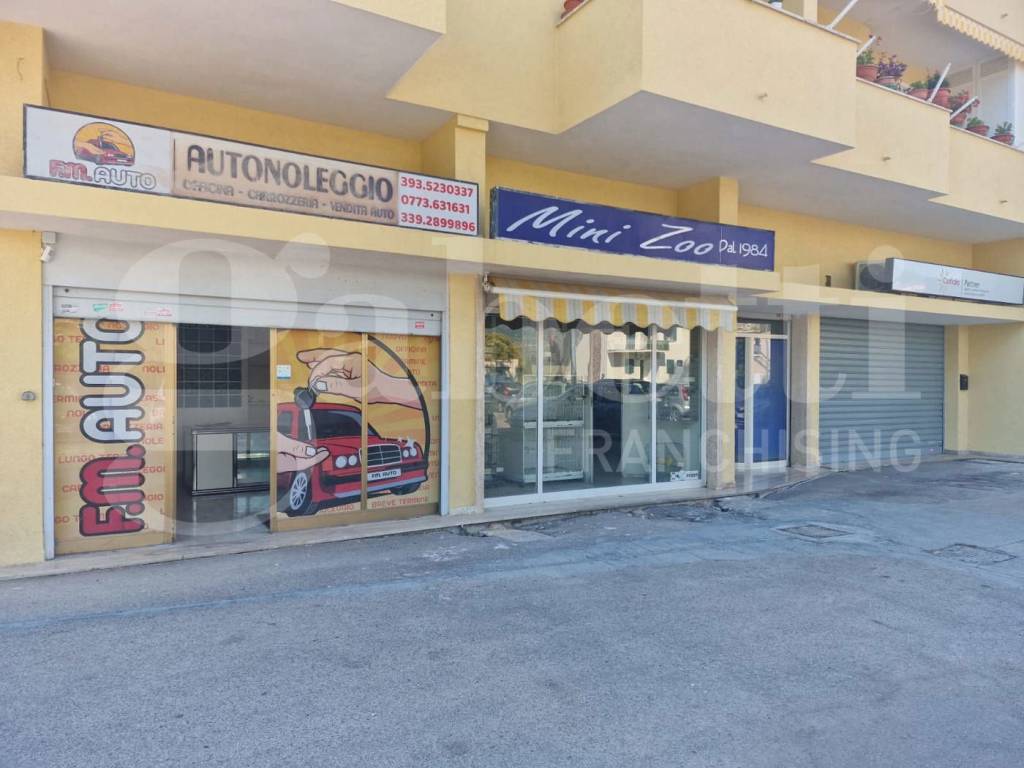 locale commerciale in affitto a Latina in zona Latina Scalo
