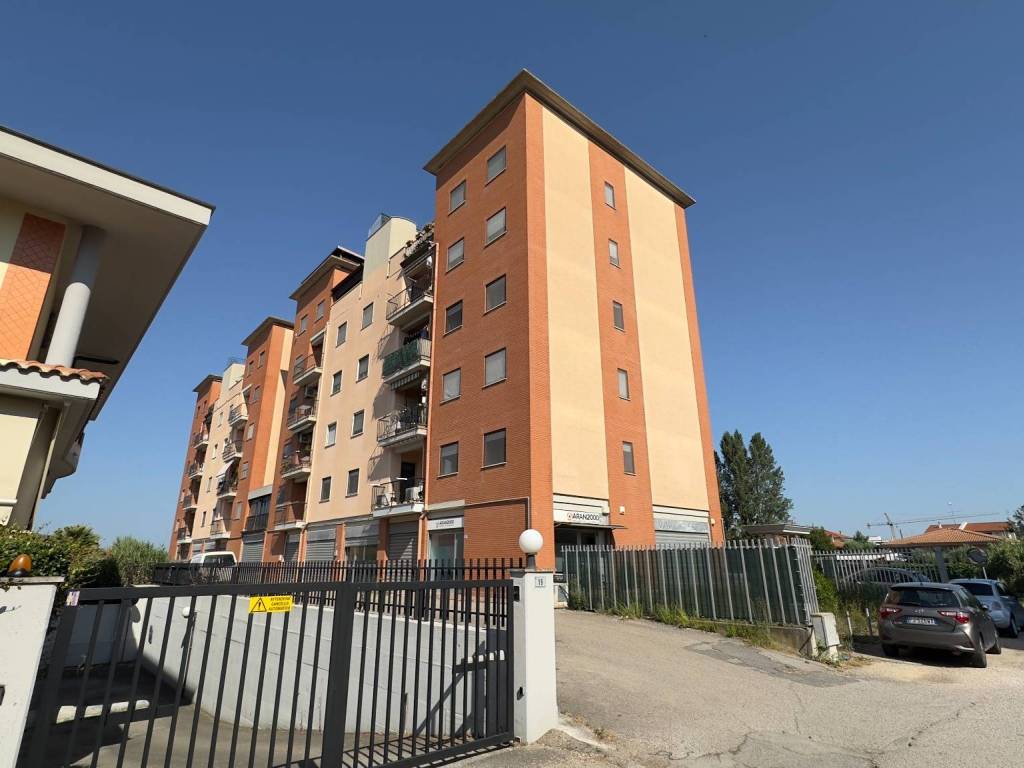 appartamento in affitto a Latina in zona Borgo Podgora
