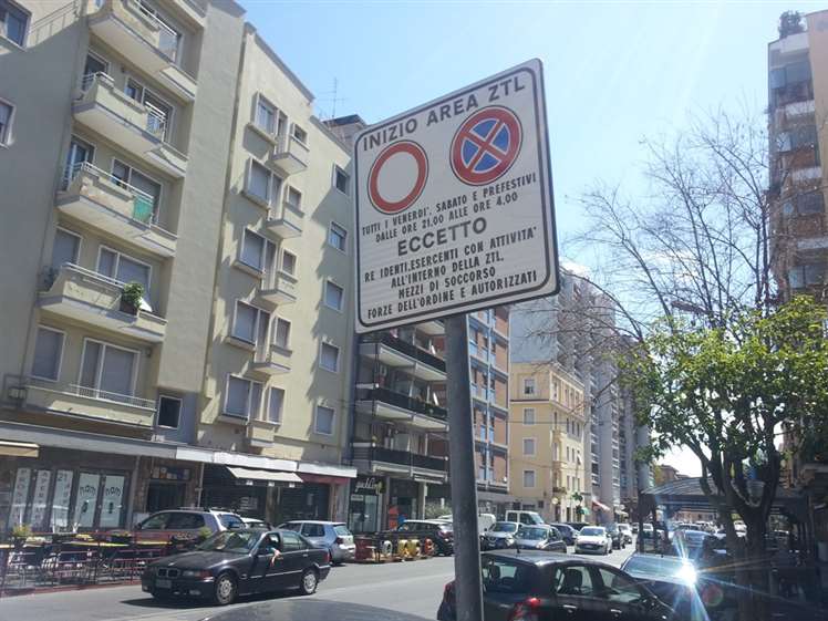 negozio in affitto a Latina