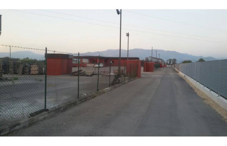 locale commerciale in affitto a Latina in zona Borgo San Michele