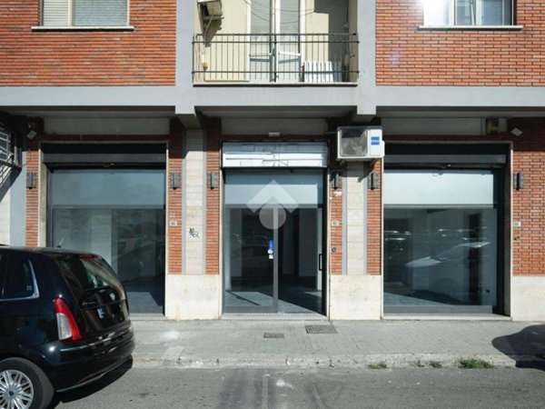 negozio in affitto a Latina in zona Centro Città