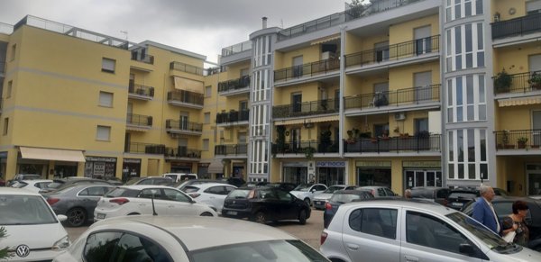 locale commerciale in affitto a Latina in zona Borgo Montello