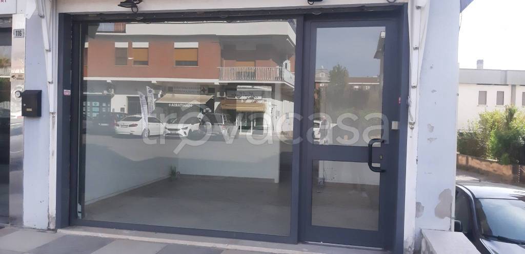 negozio in affitto a Latina in zona Latina Scalo