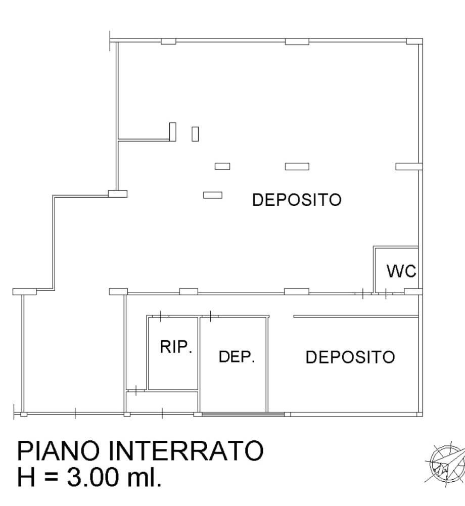 locale commerciale in affitto a Latina
