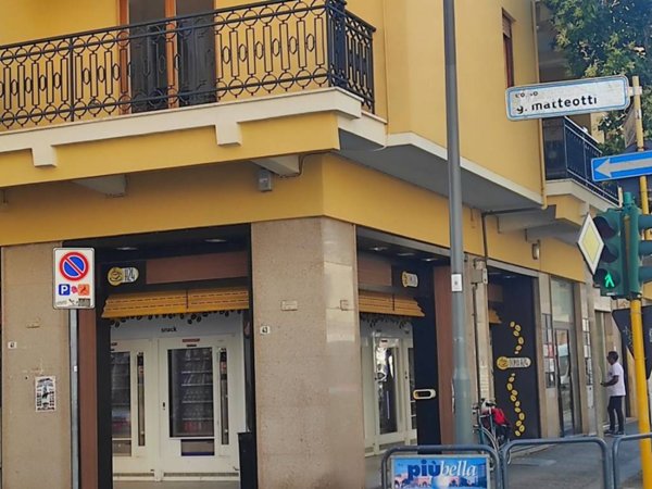 negozio in affitto a Latina in zona Centro Città