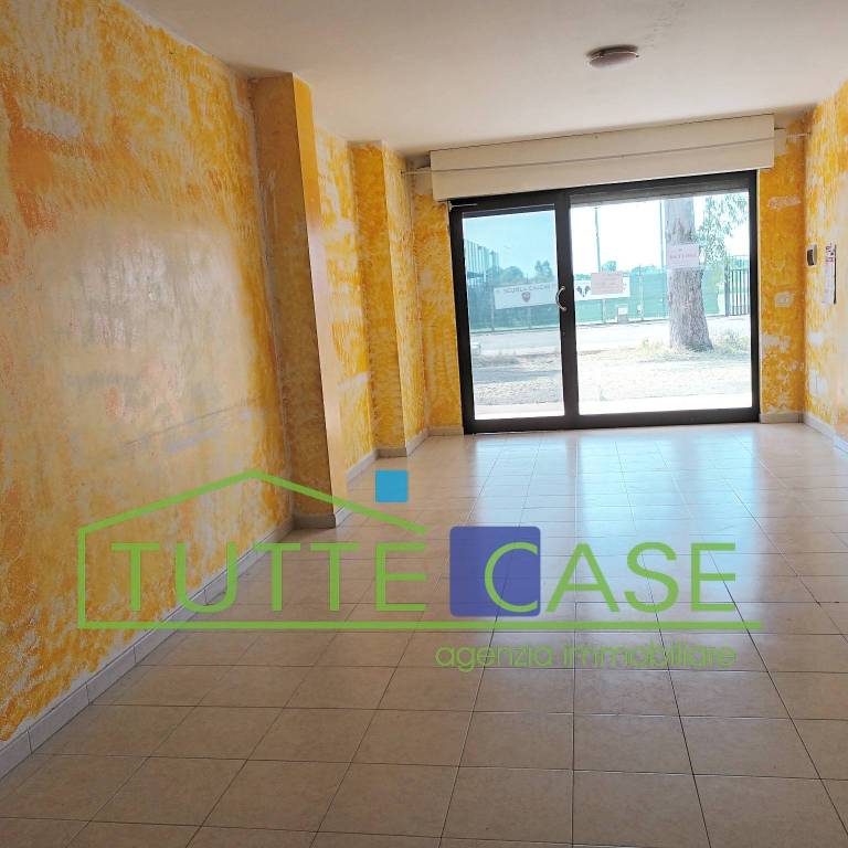 negozio in affitto a Latina in zona Borgo Bainsizza