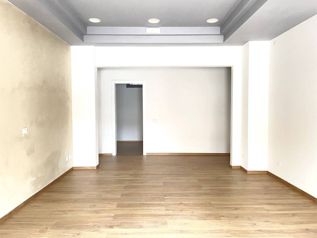 negozio in affitto a Latina in zona Latina Scalo