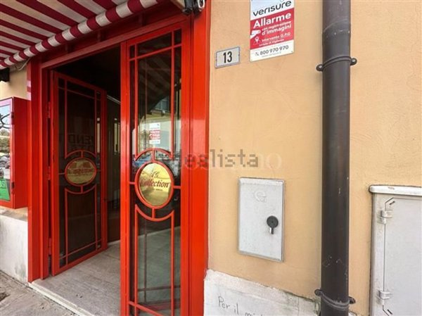 locale commerciale in affitto a Latina
