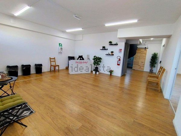 locale commerciale in affitto a Latina