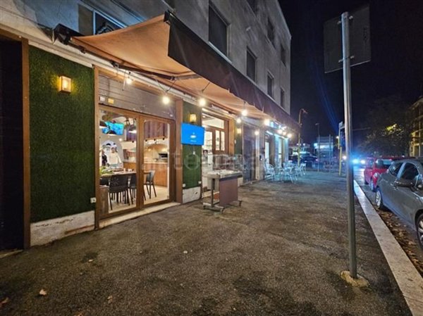 negozio in affitto a Latina in zona Centro Città